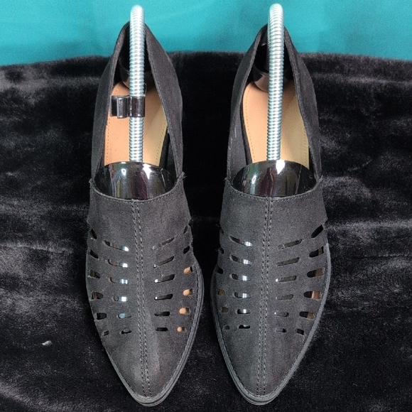 Maurices Black Heels with Suedeβ Material, Size 7. Excellent Condition - Picture 2 of 12